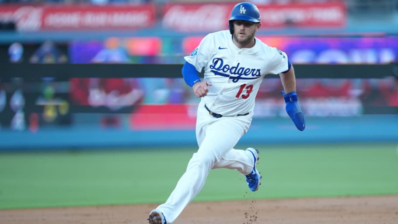 Dodgers’ Max Muncy Leaves Game With Devastating Knee Injury | Yardbarker