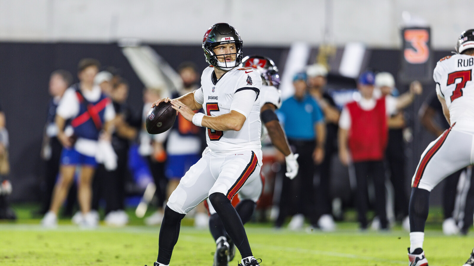 Former Buccaneers QB Lands With Chargers After Tampa Bay Departure
