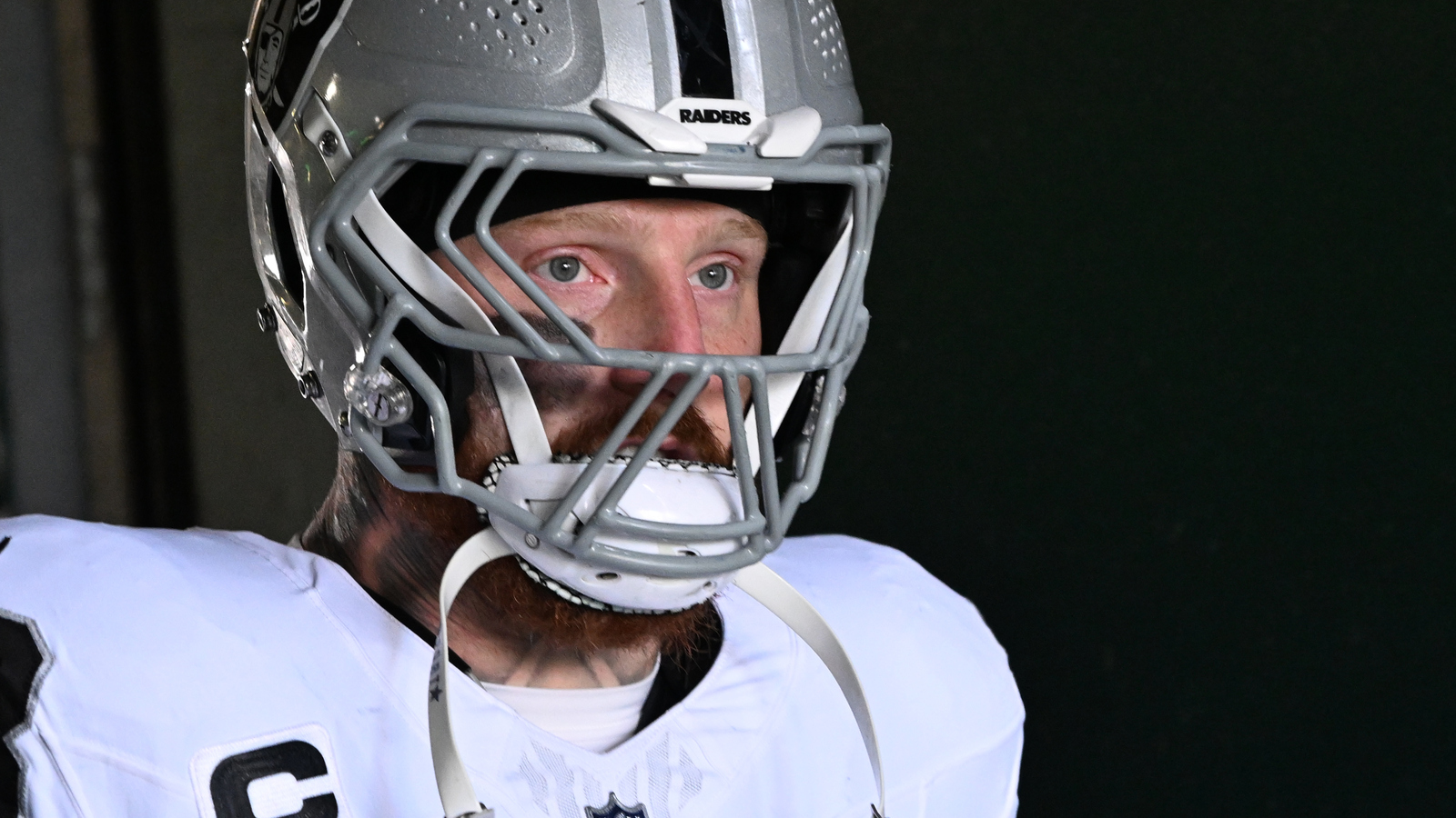 https://www.yardbarker.com/media/f/9/f9dc78d5d7b273ce8ab3a0f97dee8a2f6115a7b6/thumb_16x9/raiders-gm-drops-update-on-maxx-crosbys-trade.jpg