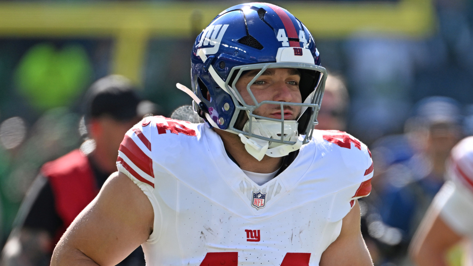 https://www.yardbarker.com/media/f/a/fa0563dfc9629e4972a71c563dbe603ee5a4c4b6/thumb_16x9/giants-rb-cam-skattebo-calls-his-shot-week-1-game.jpg?v=1