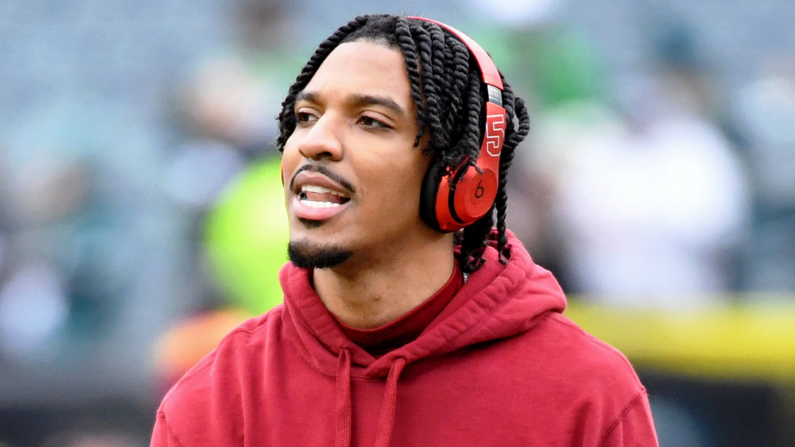 https://www.yardbarker.com/media/f/a/fa2b9d854122afc6c9e638eb454022c8fab4d6c0/thumb_16x9/commanders-worked-help-daniels-improve-rookie.jpg?v=1