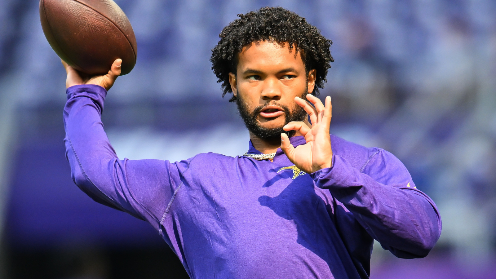 https://www.yardbarker.com/media/f/a/fa5abe2a3eb68223fb9cea18aa84195032c6d35e/thumb_16x9/kyler-murray-suffers-brutal-injury-vikings-debut.jpg?v=1
