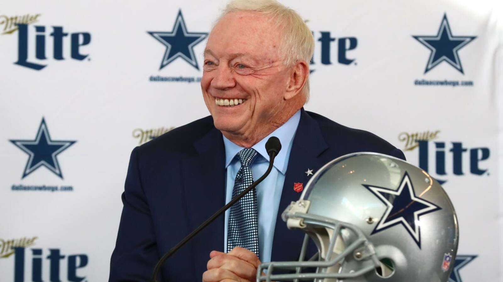 Cowboys remain NFL's most valuable as 3 teams top $10B | Yardbarker