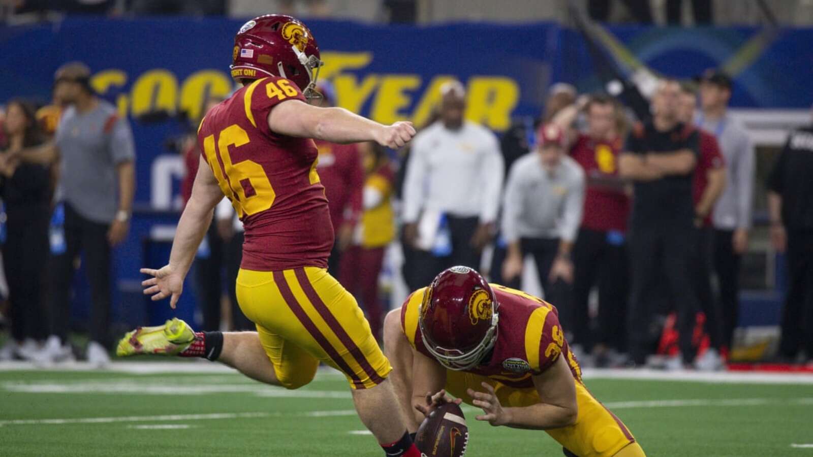 USC Football Trojans Gave Kicker Scholarship Monday Yardbarker