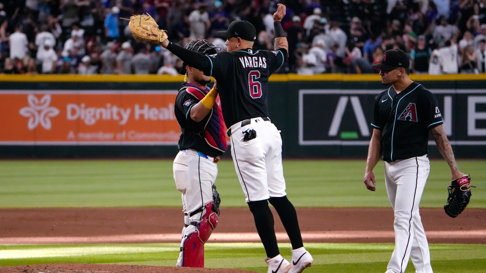 How can the Diamondbacks still make the 2026 MLB postseason?
