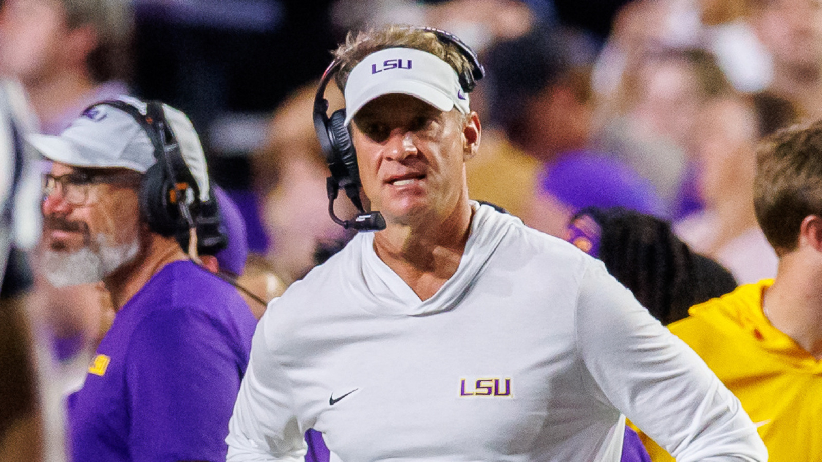 https://www.yardbarker.com/media/f/a/faafced18155219e358063ac3746e13980270d7c/thumb_16x9/everyone-believes-lsus-lane-kiffin-heading-ole.jpg?v=1