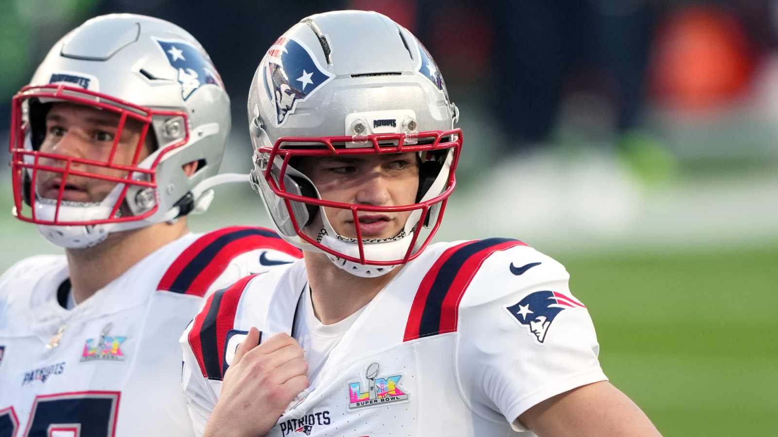 https://www.yardbarker.com/media/f/a/faca2ba413389661cf939d166d67bffe3f8ad382/thumb_16x9/drake-maye-injury-scare-forces-patriots-minicamp.jpg?v=1