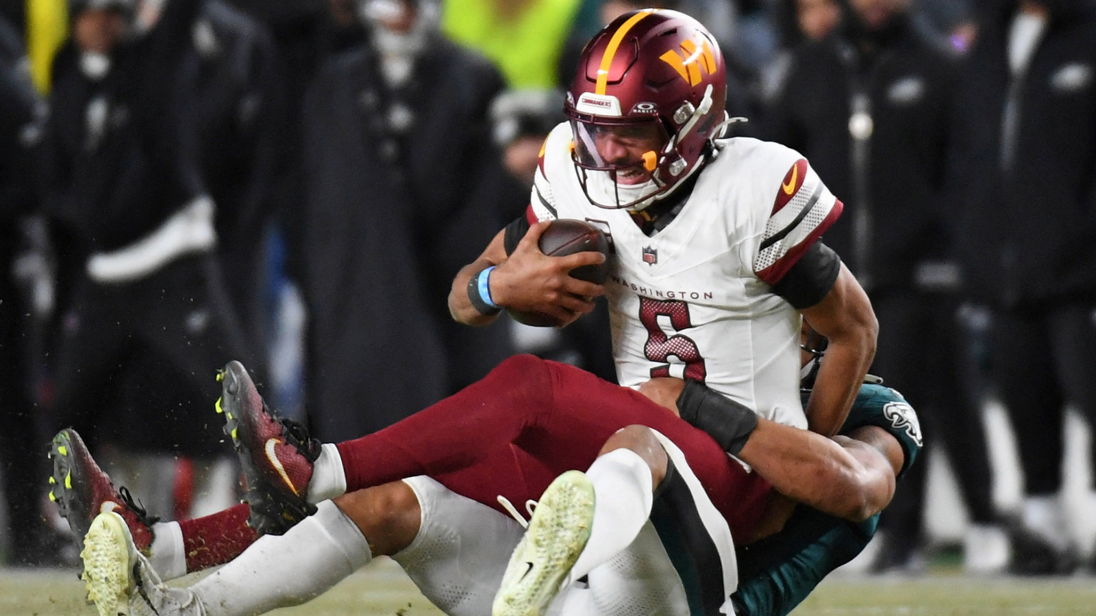 https://www.yardbarker.com/media/f/a/fae0fae420ee338494dcd35c246055d25e100870/thumb_16x9/washingtons-robert-griffin-iii-failure-hangs-over.jpg?v=2