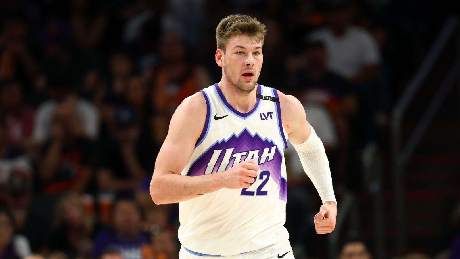 Kyle Filipowski Still Recovering From Offseason Back Surgery