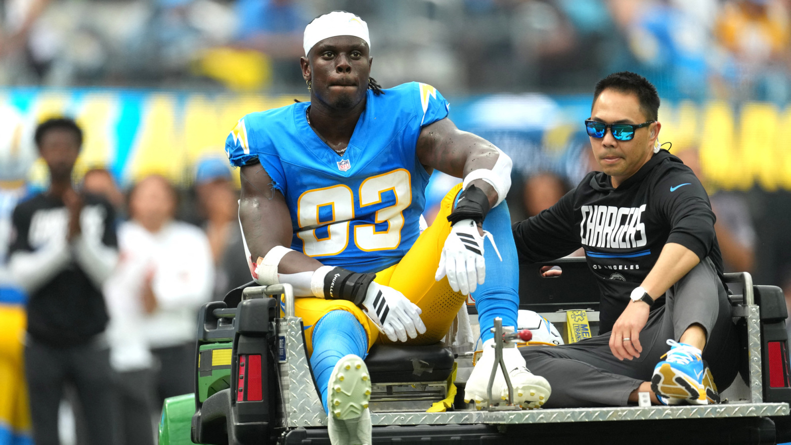 Chargers have issues at TE with David Njoku, Charlie Kolar news ...
