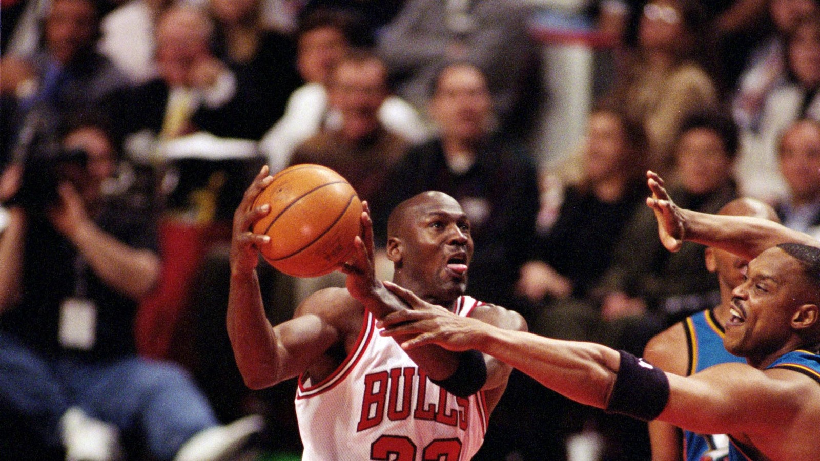 Michael Jordan 1998 NBA Finals jersey sells for record price at
