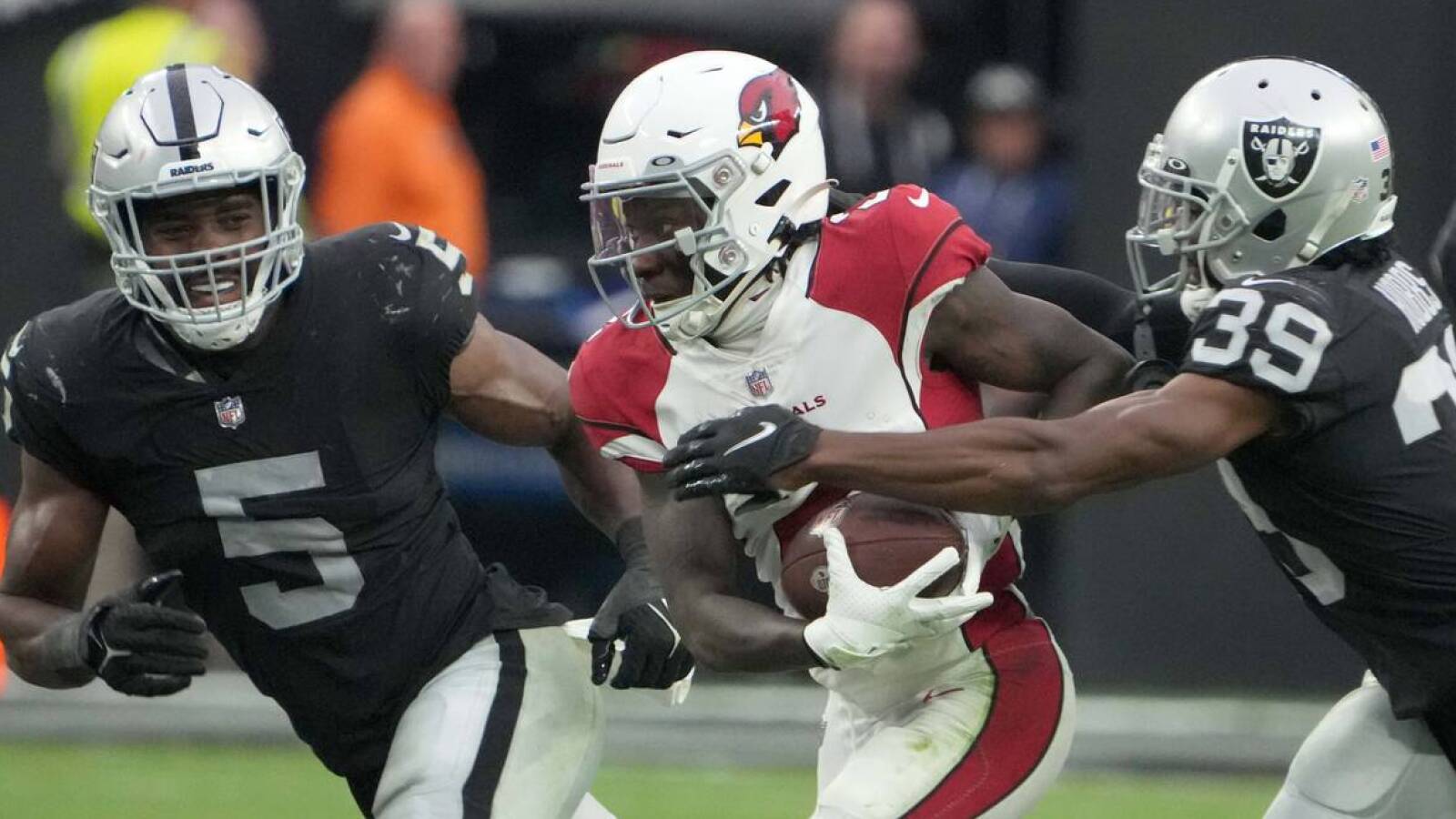 Are the Raiders looking to add another LB? - Vimarsana News