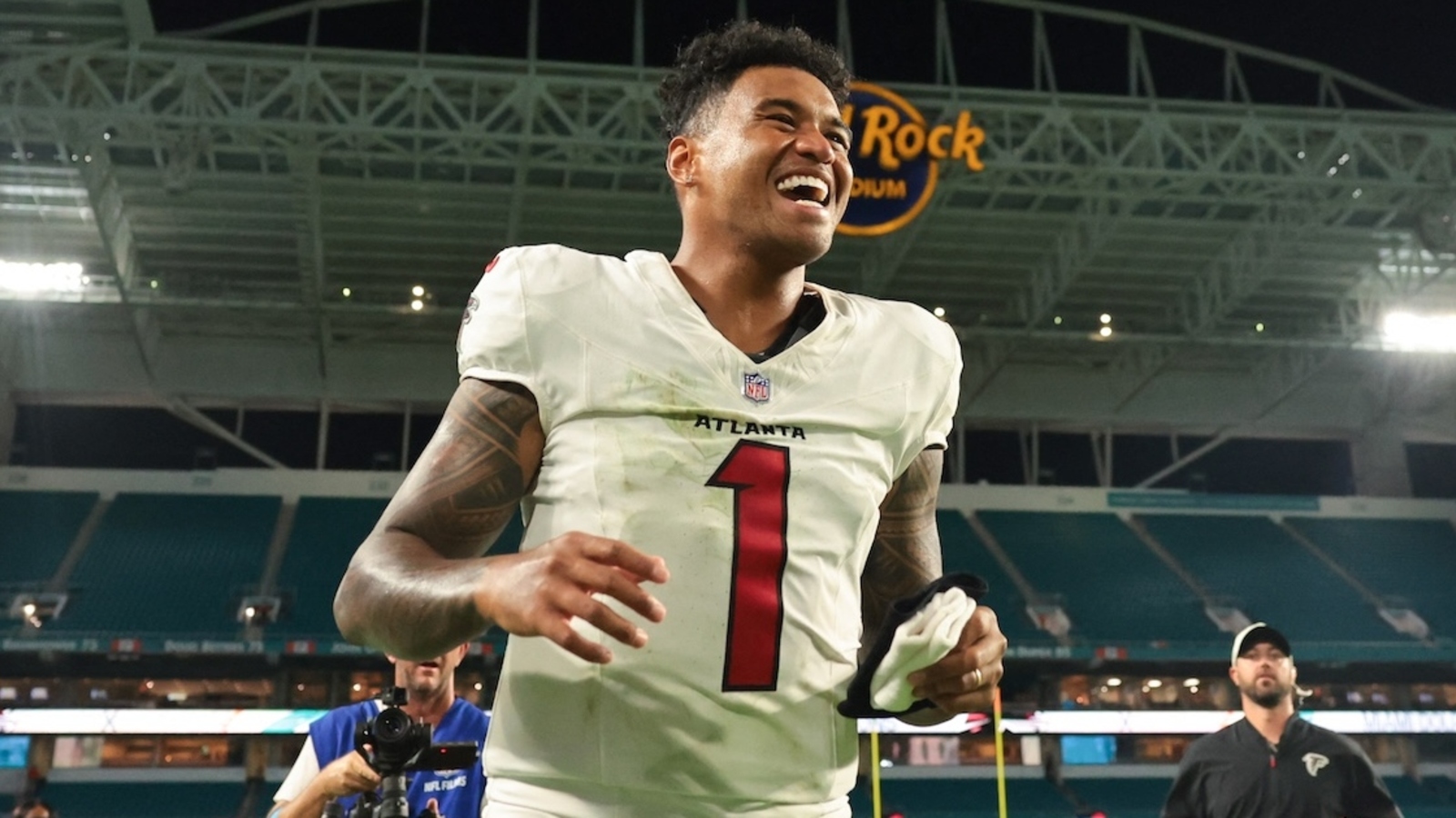 Tua Tagovailoa Named Starting QB for Atlanta Falcons