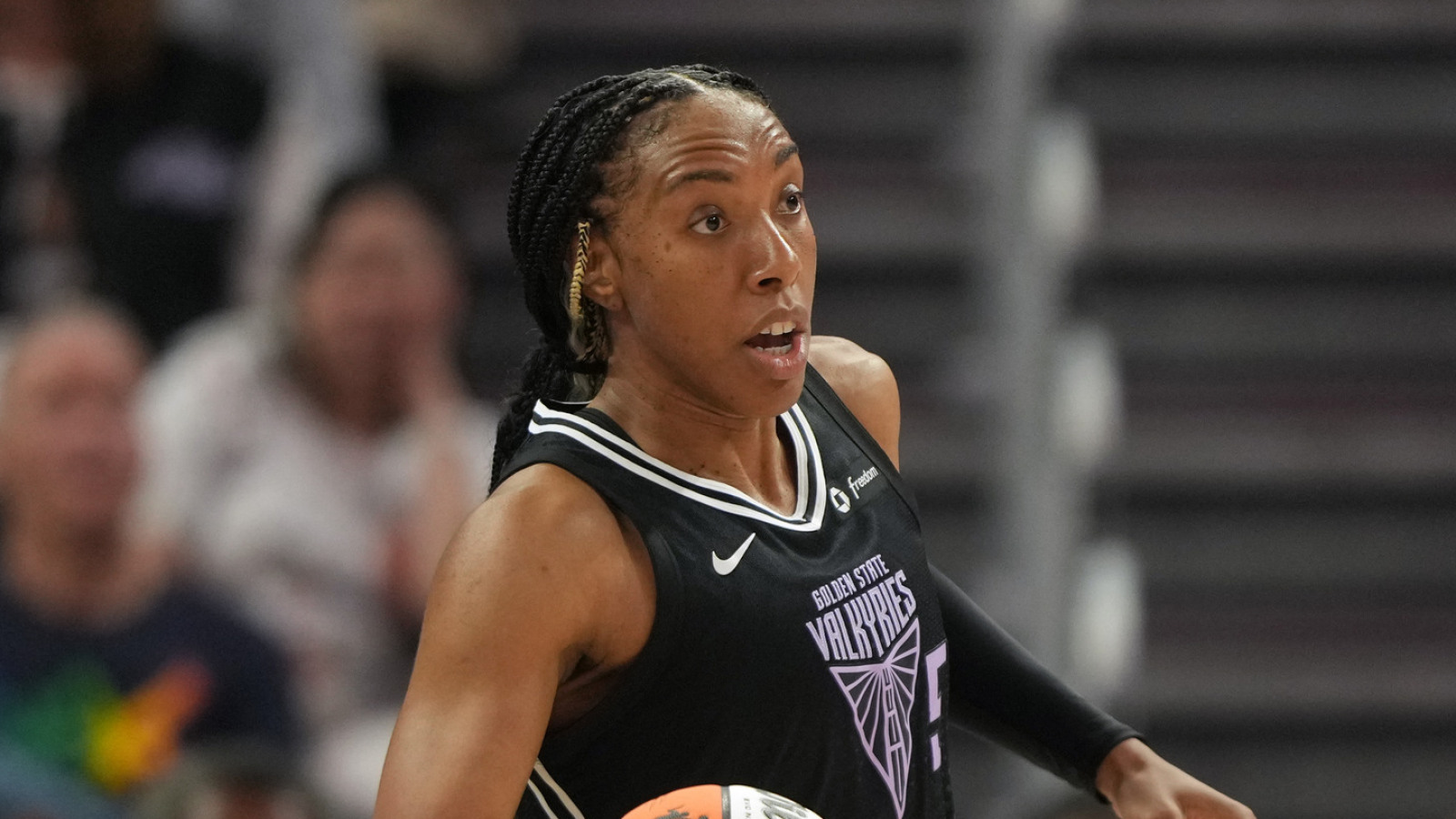 https://www.yardbarker.com/media/f/b/fb8f8cfe7914f3917e12dcb7553b13dbf564b586/thumb_16x9/wnba-season-preview-whats-store-expansion-clubs.jpg?v=1