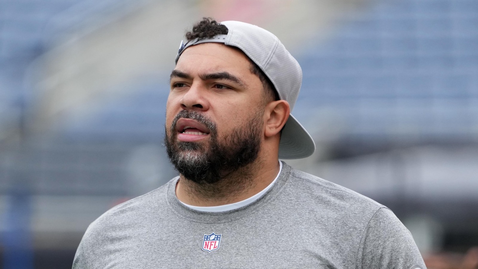 https://www.yardbarker.com/media/f/b/fbb821cc0eee6edd2cb173686f872a208508913c/thumb_16x9/cameron-heyward-reacts-steelers-paying-tj-watt.jpg?v=1