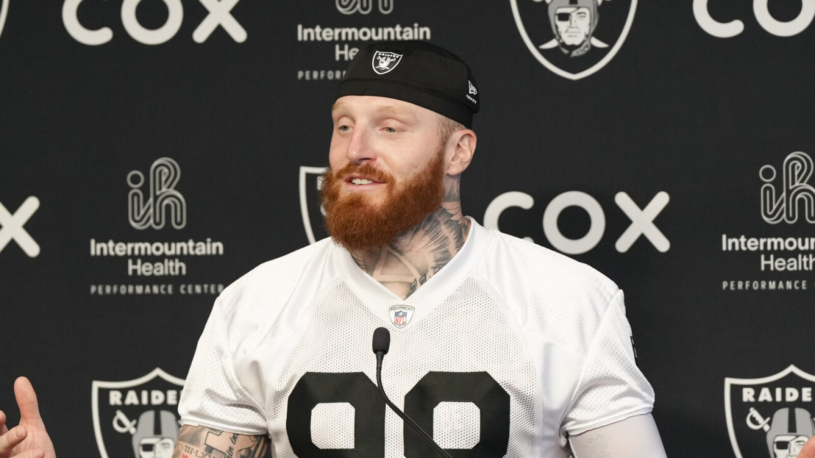 https://www.yardbarker.com/media/f/b/fbbab99a2a4d0b7ab8fa061c490d326ec89fe79d/thumb_16x9/should-raiders-revisit-maxx-crosby-trade-talks.jpg?v=1