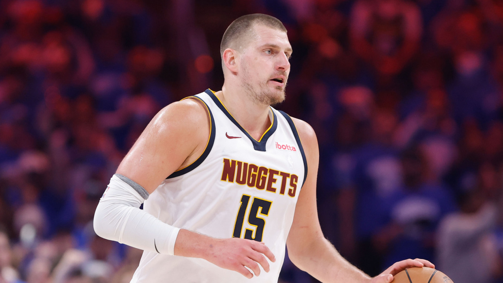 https://www.yardbarker.com/media/f/c/fc9280f0035b28f8a699358543f74ce97432ab63/thumb_16x9/nuggets-front-office-decision-risks-repeating-old.jpg?v=1
