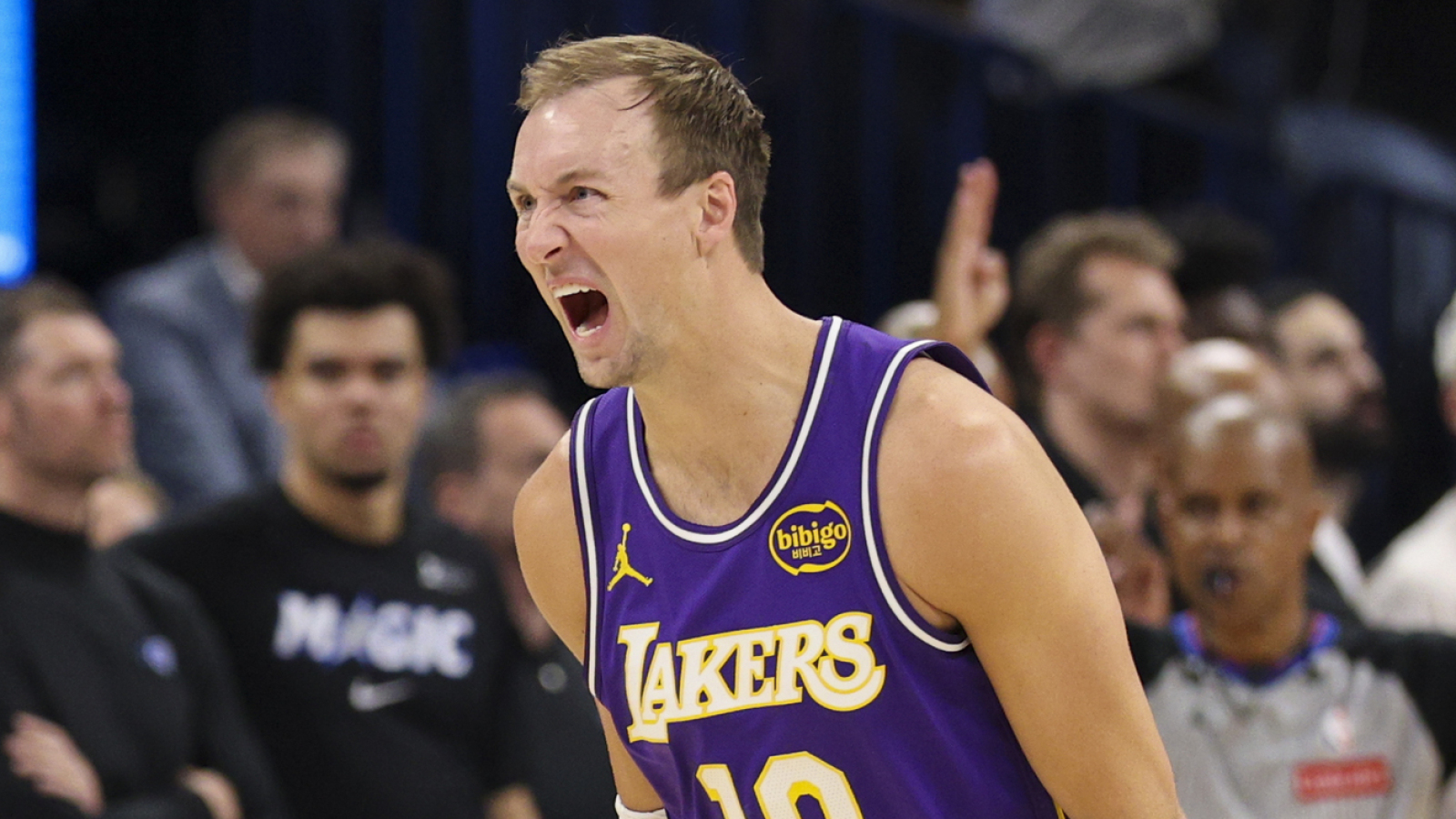 https://www.yardbarker.com/media/f/c/fcc41c40ffe3d8ab46015a8ae4358314cba6d746/thumb_16x9/lakers-luke-kennard-hits-game-winner-against-magic.jpg?v=1