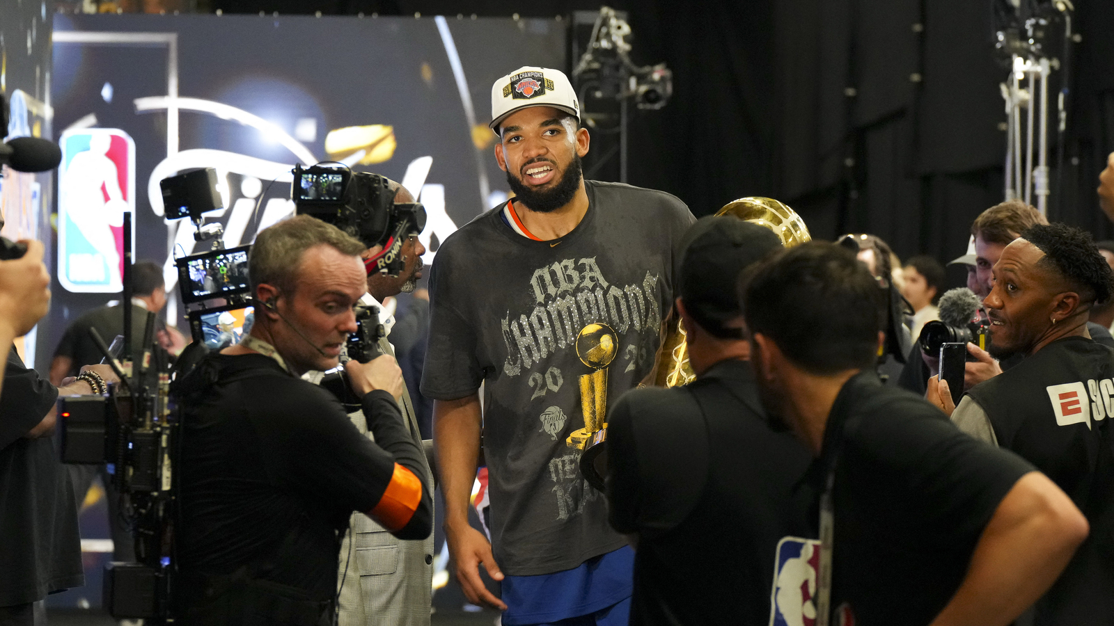 Knicks’ Extension Talks With Karl-Anthony Towns Have Stagnated