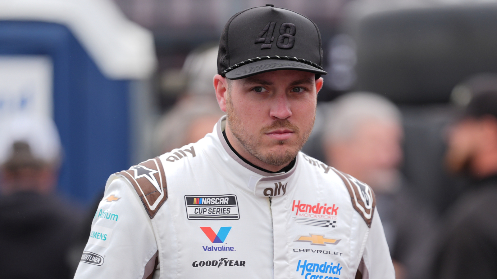 https://www.yardbarker.com/media/f/d/fd1e4a6adc9ee94821f41bb1fd4c5a94e581b2ec/thumb_16x9/three-big-questions-ahead-nascars-return.jpg?v=1