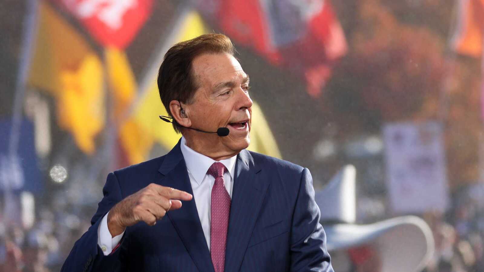 https://www.yardbarker.com/media/f/d/fd203bd12010e2c3969dae2569ae59be65510ed8/thumb_16x9/espn-college-gameday-analyst-nick-saban-speaks.jpg?v=1
