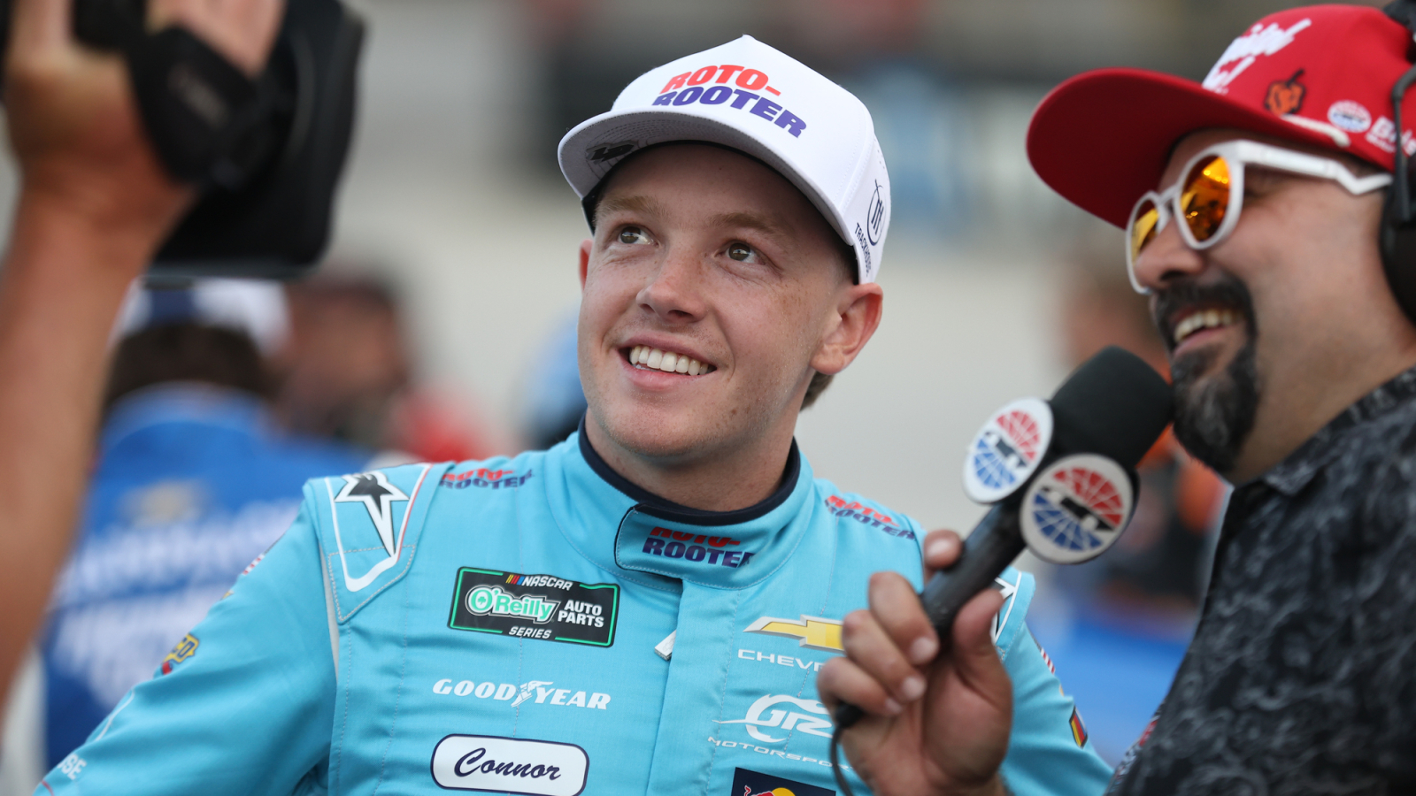 https://www.yardbarker.com/media/f/d/fd315fa038fc136d1a3a7ecedb53b5f1ce911c7b/thumb_16x9/connor-zilisch-ty-gibbs-battled-hard-watkins-glen.jpg?v=1