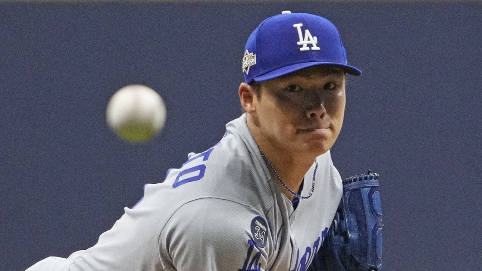 https://www.yardbarker.com/media/f/d/fd8fdec1dc433b6c43f6f375df2b30df7d38325b/thumb_16x9/predicting-yoshinobu-yamamoto-pitch-again-dodgers.jpg?v=1