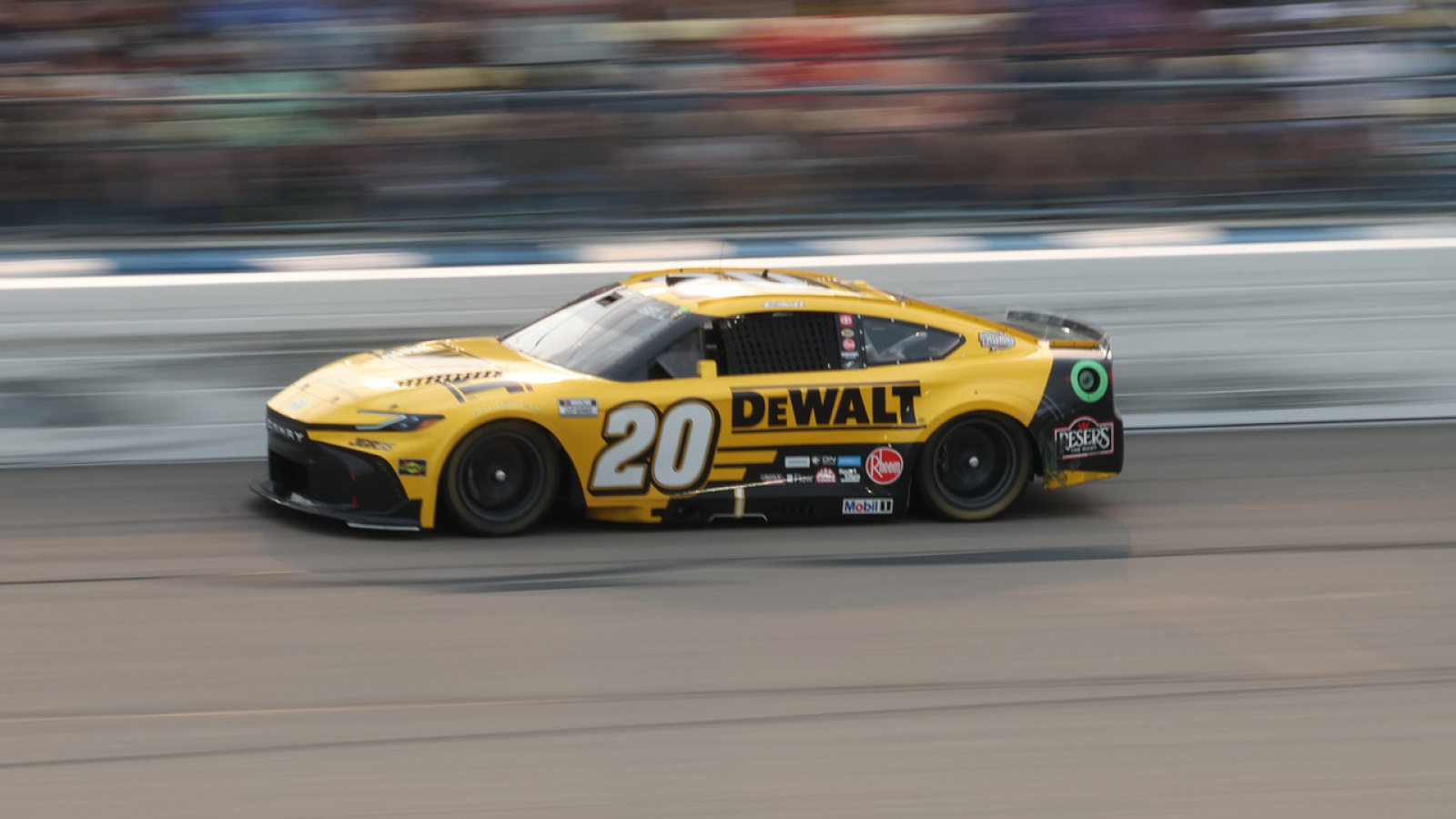 https://www.yardbarker.com/media/f/d/fdf47464cd2a055c6af009239fbdf41e9e24f39b/thumb_16x9/under-nascars-new-chase-format-christopher-bell.jpg?v=1