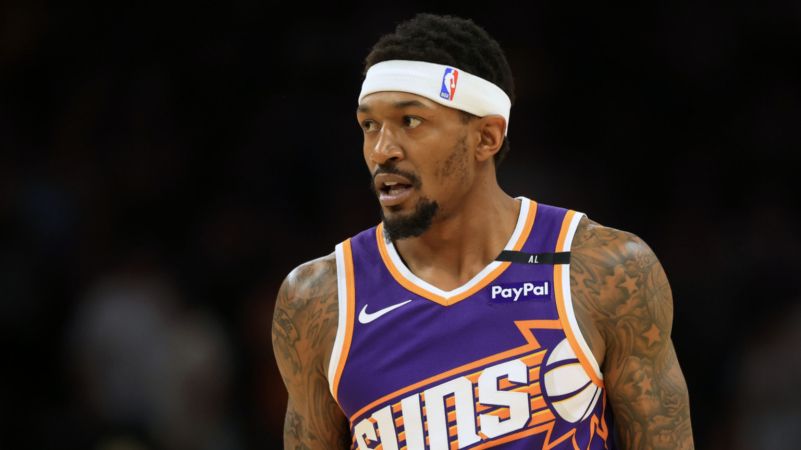 https://www.yardbarker.com/media/f/d/fdfa4f80c07e136bbcc4da622e870c50591ffaff/thumb_16x9/western-conference-contender-reportedly-favorite.jpg?v=1