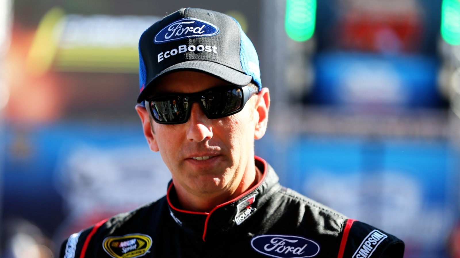 https://www.yardbarker.com/media/f/d/fdfc571efa9132e5043b17ea527f693896758066/thumb_16x9/nascar-driver-greg-biffle-owned-plane-crash-clint-bowyer-pays-tribute-to-biffle-family-in-wake-of-tr.jpg