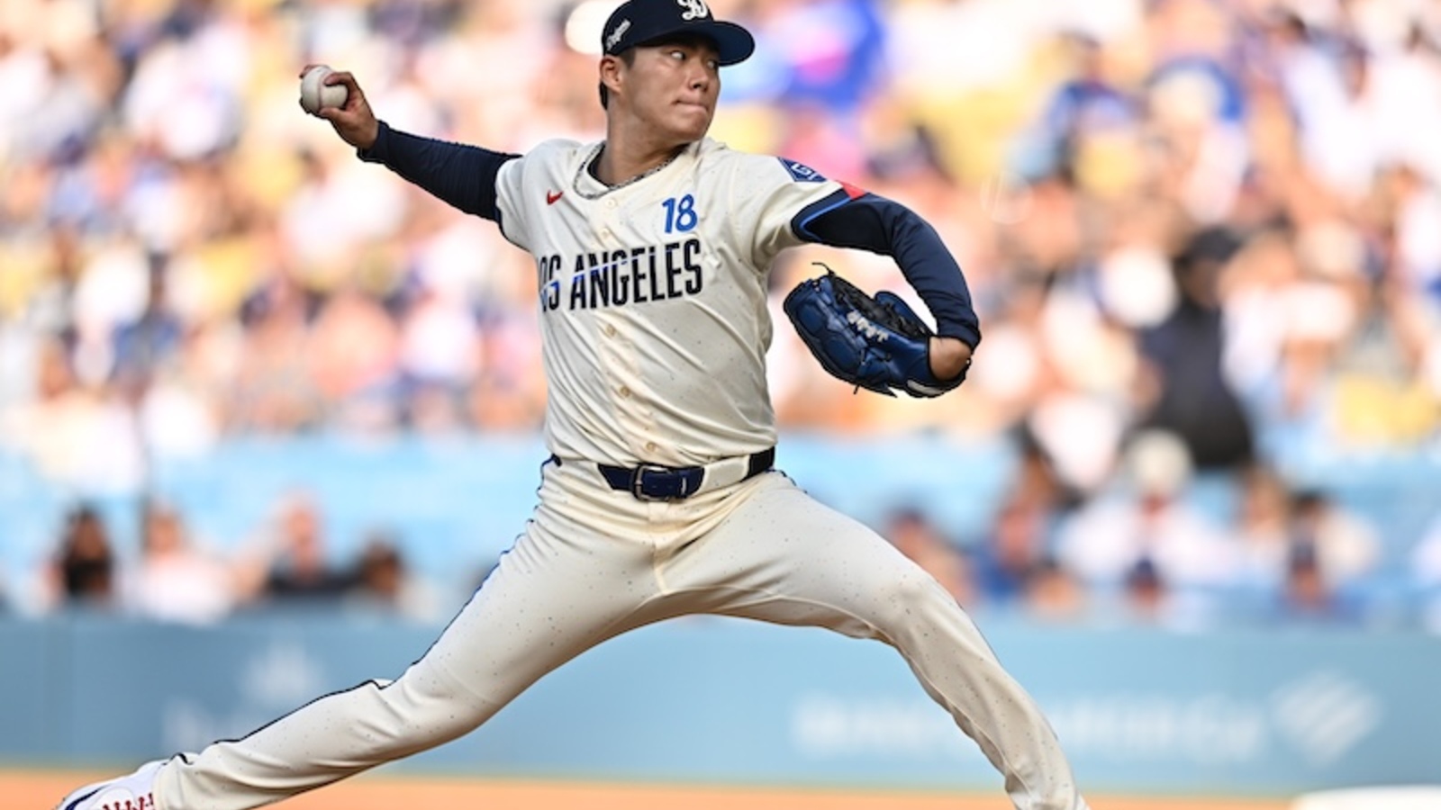 Dave Roberts Impressed With Yoshinobu Yamamoto’s Durability