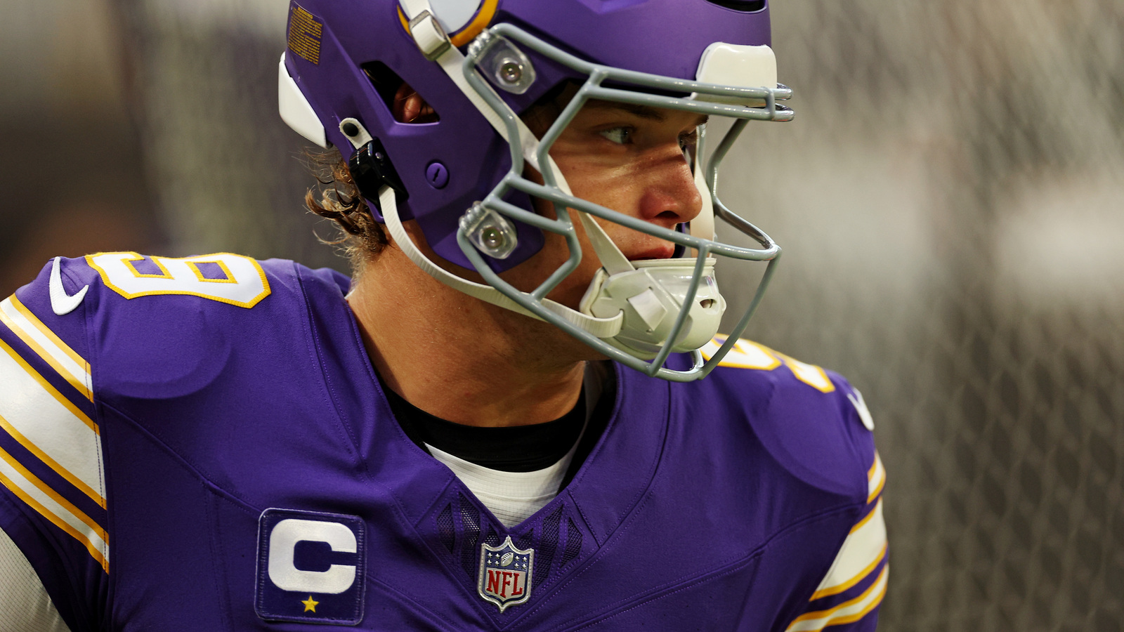 https://www.yardbarker.com/media/f/e/fe936587cd7f3a07bdd55e0b5faf260f2bdc0a7b/thumb_16x9/vikings-preparing-jj-mccarthy-miss-steelers-game.jpg