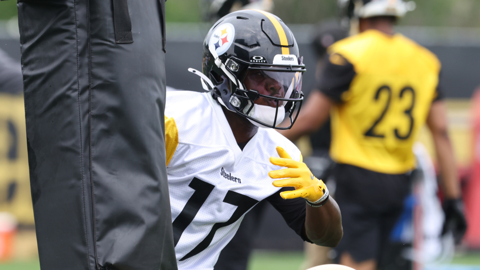 Steelers' Pass Catchers Receive Brutal Wake-Up Call