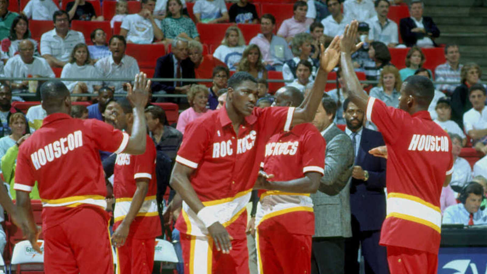 Rockets Get Surprising Ranking in Bleacher Report's Top 30 All-Time ...