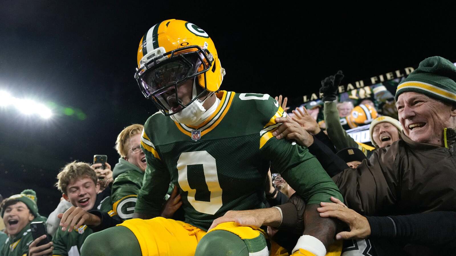 Packers' Key Players Cleared to Play Against Panthers