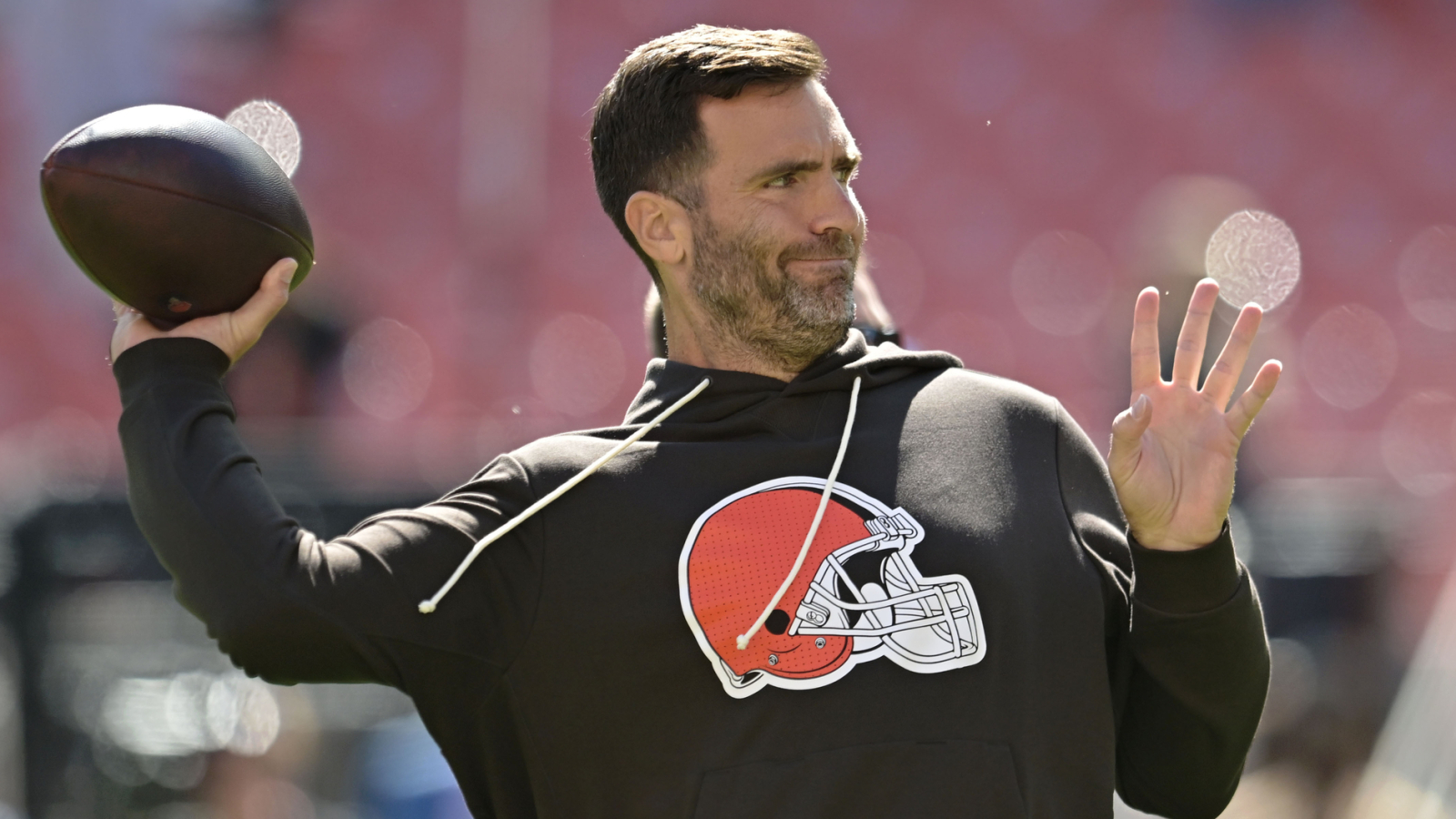https://www.yardbarker.com/media/f/e/feefc77e84ad007e5be128c12aab4bd64b6048fc/thumb_16x9/browns-joe-flacco-addresses-controversial-ravens.jpg?v=1