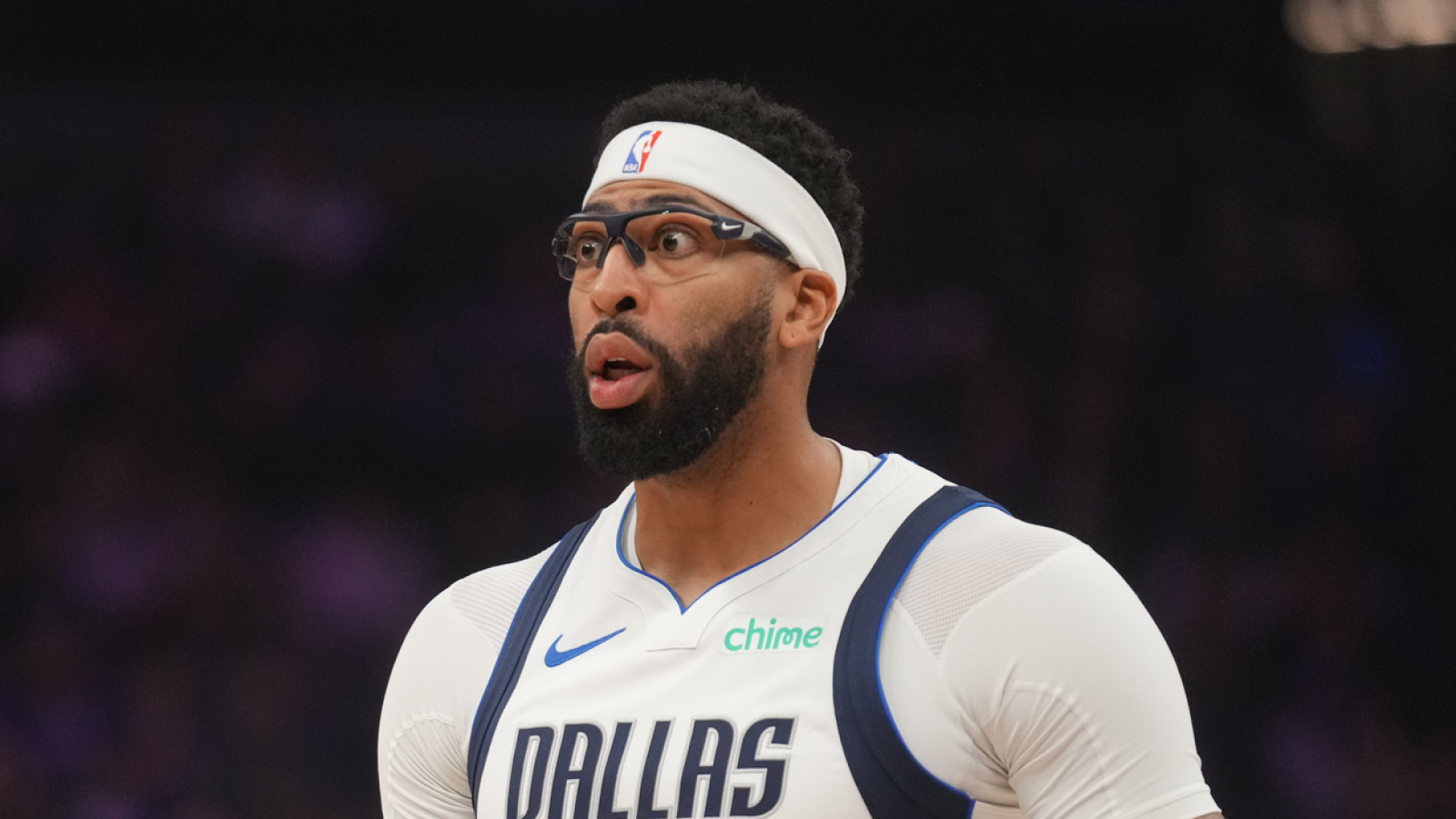 https://www.yardbarker.com/media/f/e/fef822175ff69bacd2d203045146ba930660c0a7/thumb_16x9/mavericks-should-trade-anthony-davis-prioritize.jpg?v=1