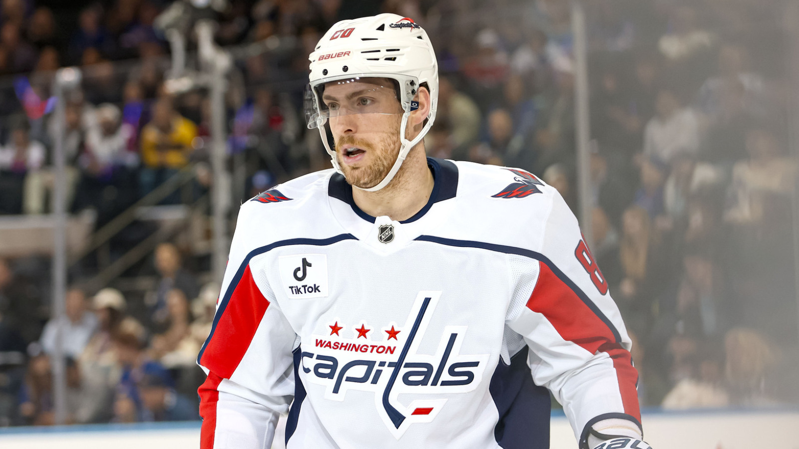 https://www.yardbarker.com/media/f/f/ff075190bf4d3399d06e0c7fa0a3a628568869f4/thumb_16x9/three-nhl-teams-improved-offseason.jpg?v=1