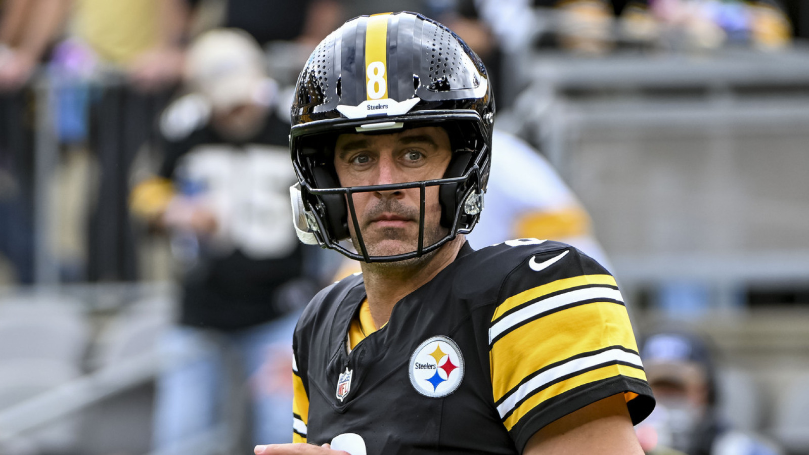 https://www.yardbarker.com/media/f/f/ff1086b40422d3842081b581a4fb6783d228d223/thumb_16x9/packers-should-tune-out-aaron-rodgers-praise.jpg?v=1