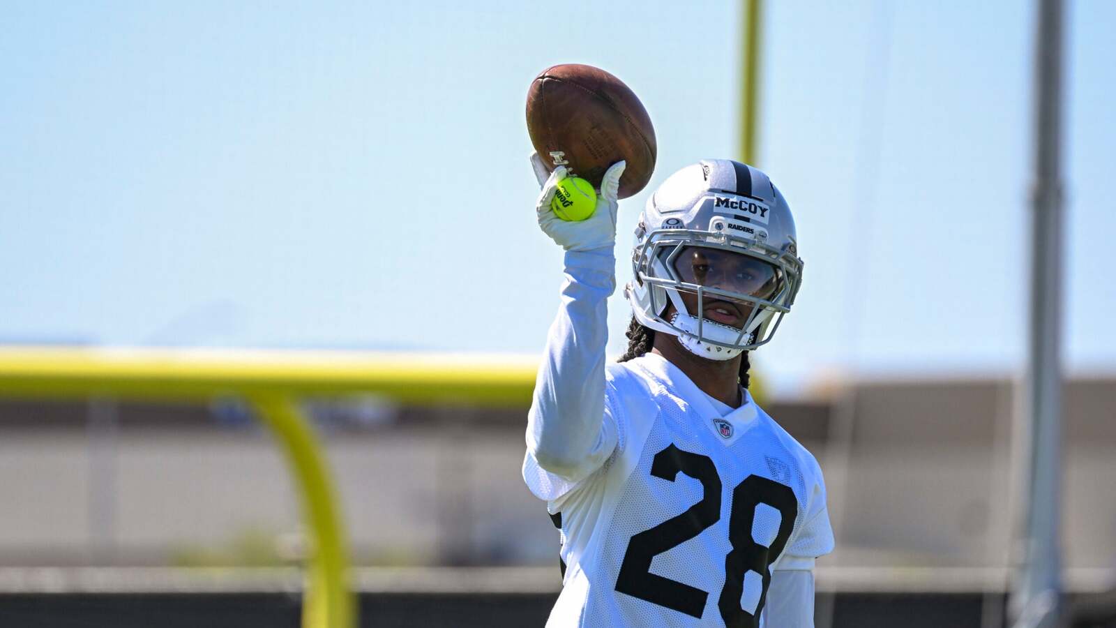 Rookie Jermod McCoy Off to Strong Start in Raiders Training Camp