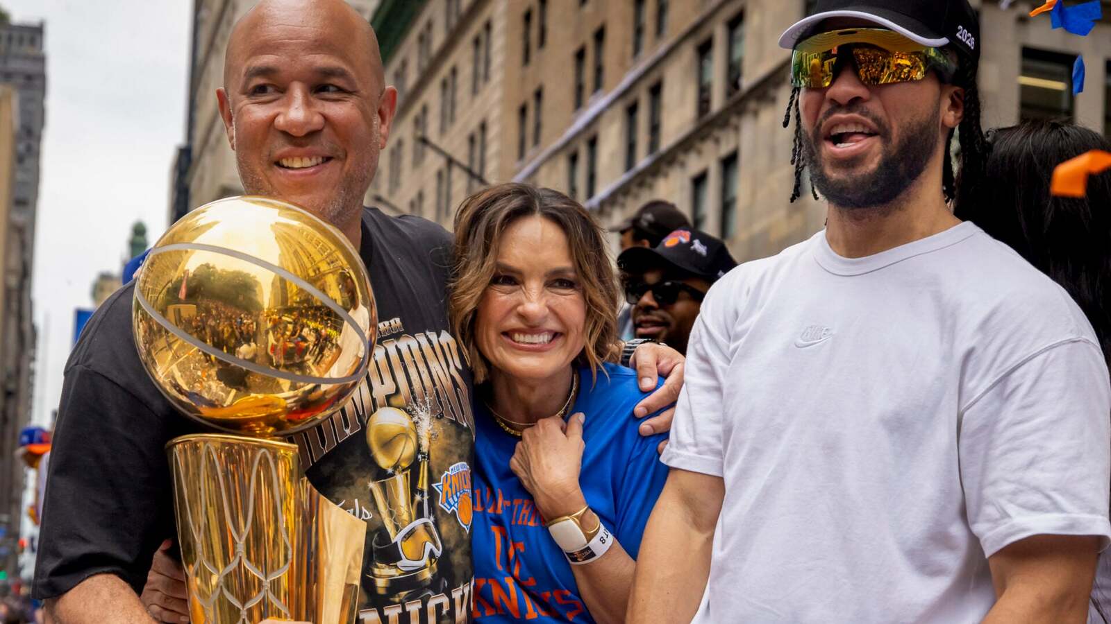 Mariska Hargitay Features Jalen Brunson in Emmy Awards Monologue