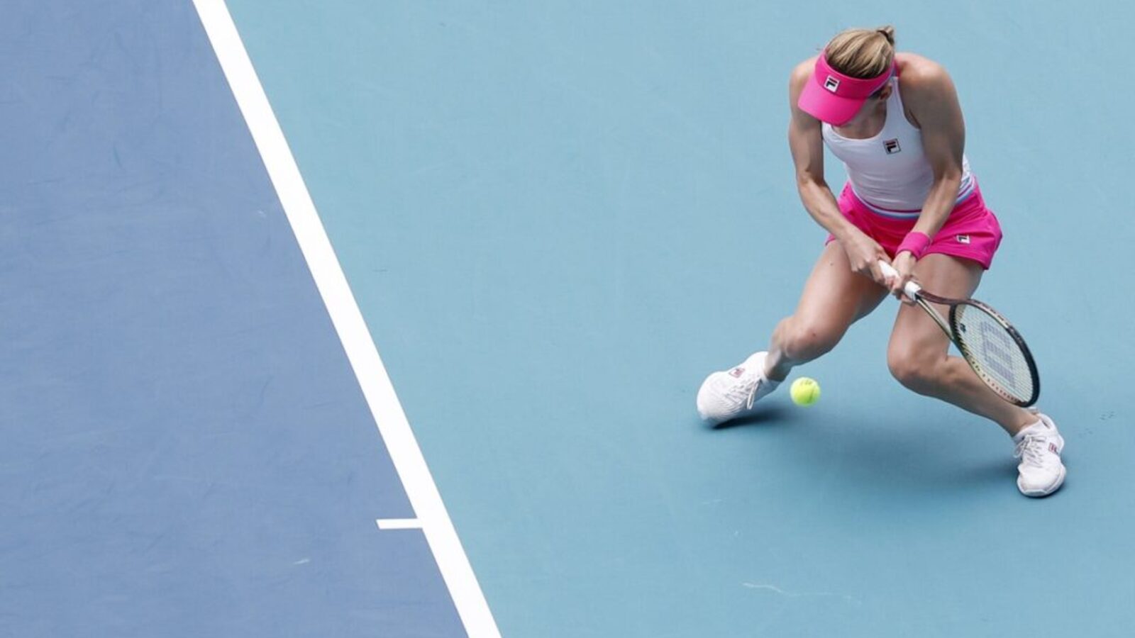WTA Abu Dhabi Final Prediction: Ekaterina Alexandrova vs Sara Bejlek