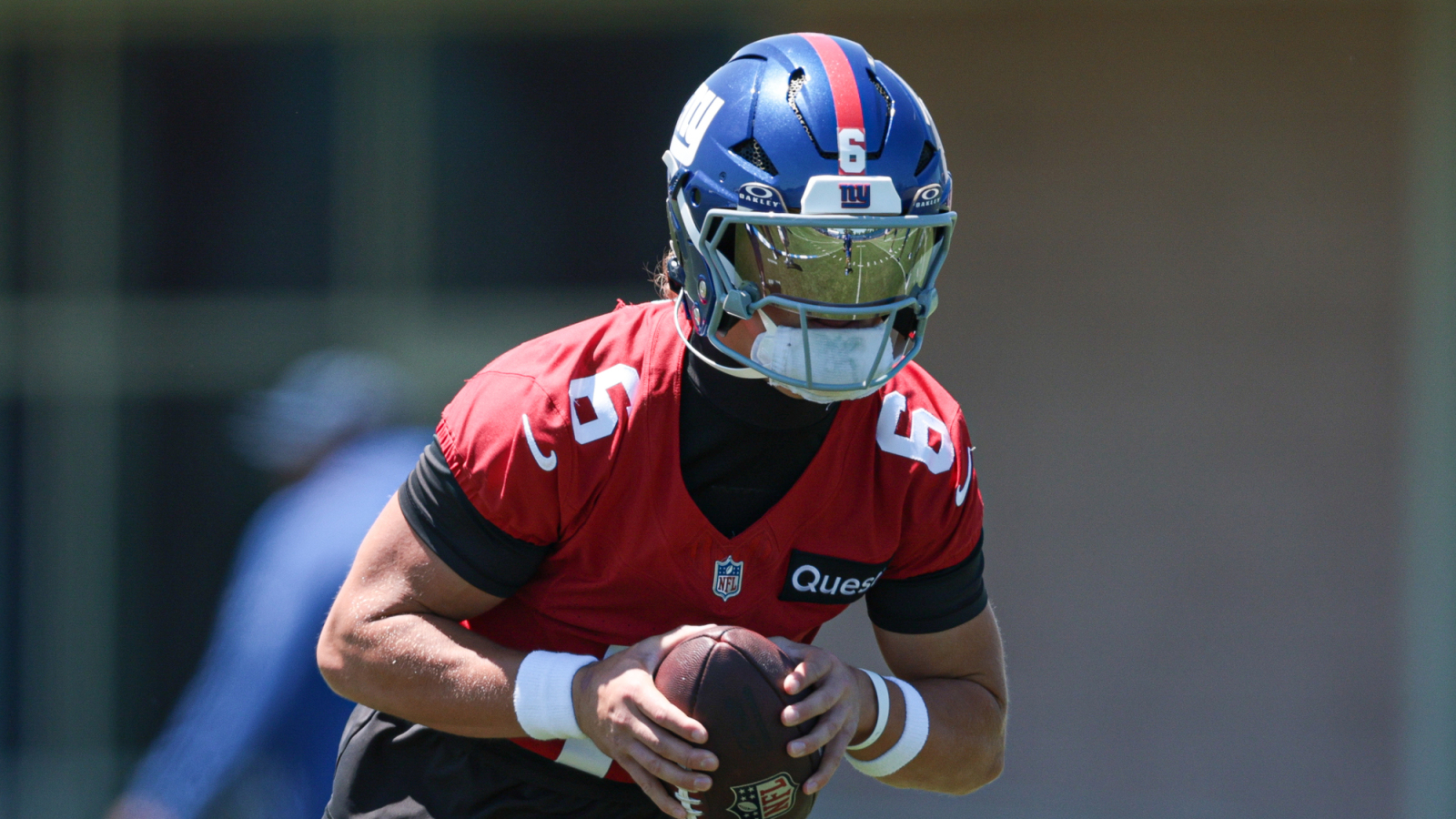 Jaxson Dart Shows Improvement in Decision-Making During Giants Training Camp
