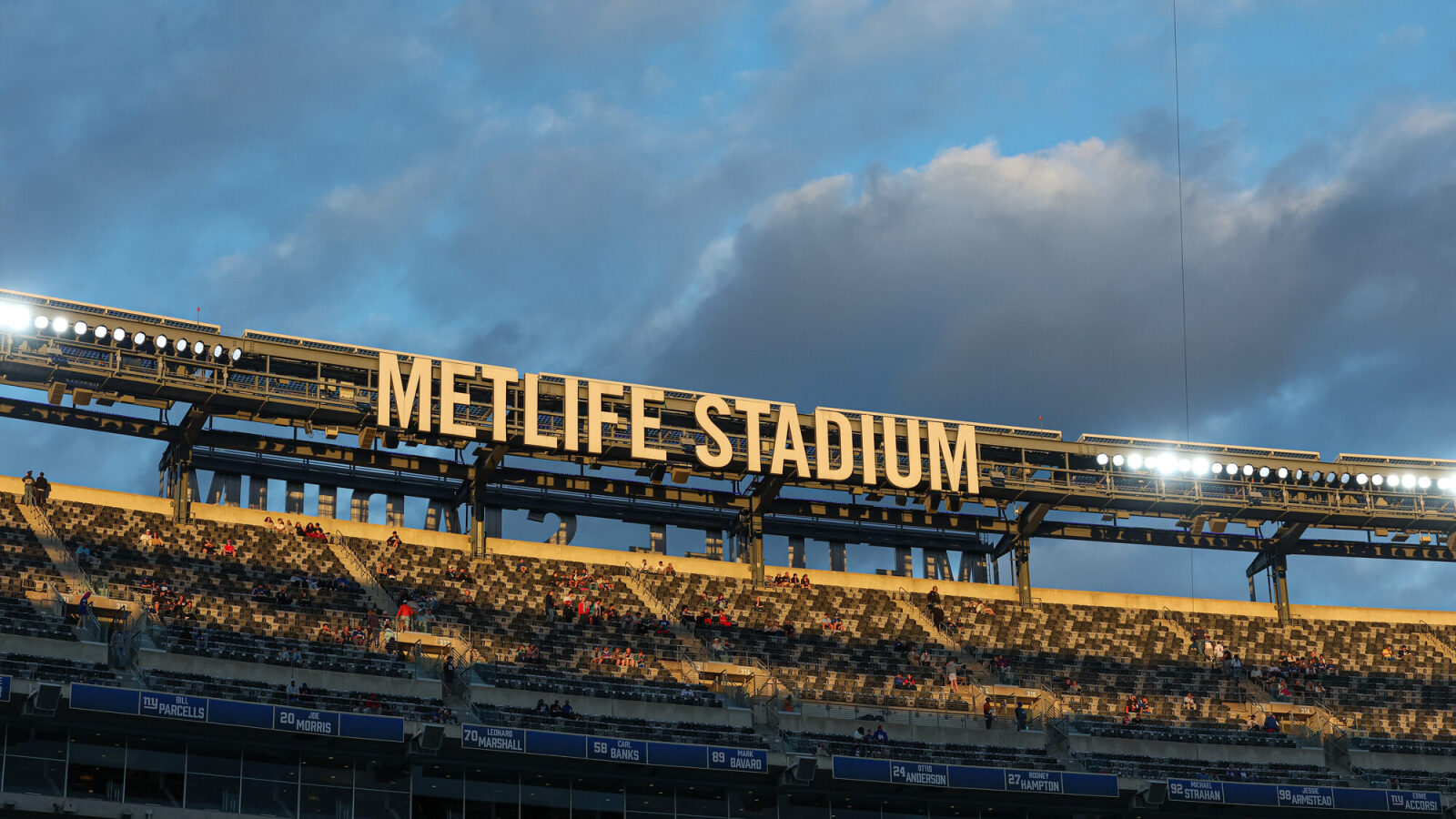 MetLife Stadium – Why MetLife Put Its Name On It | Yardbarker
