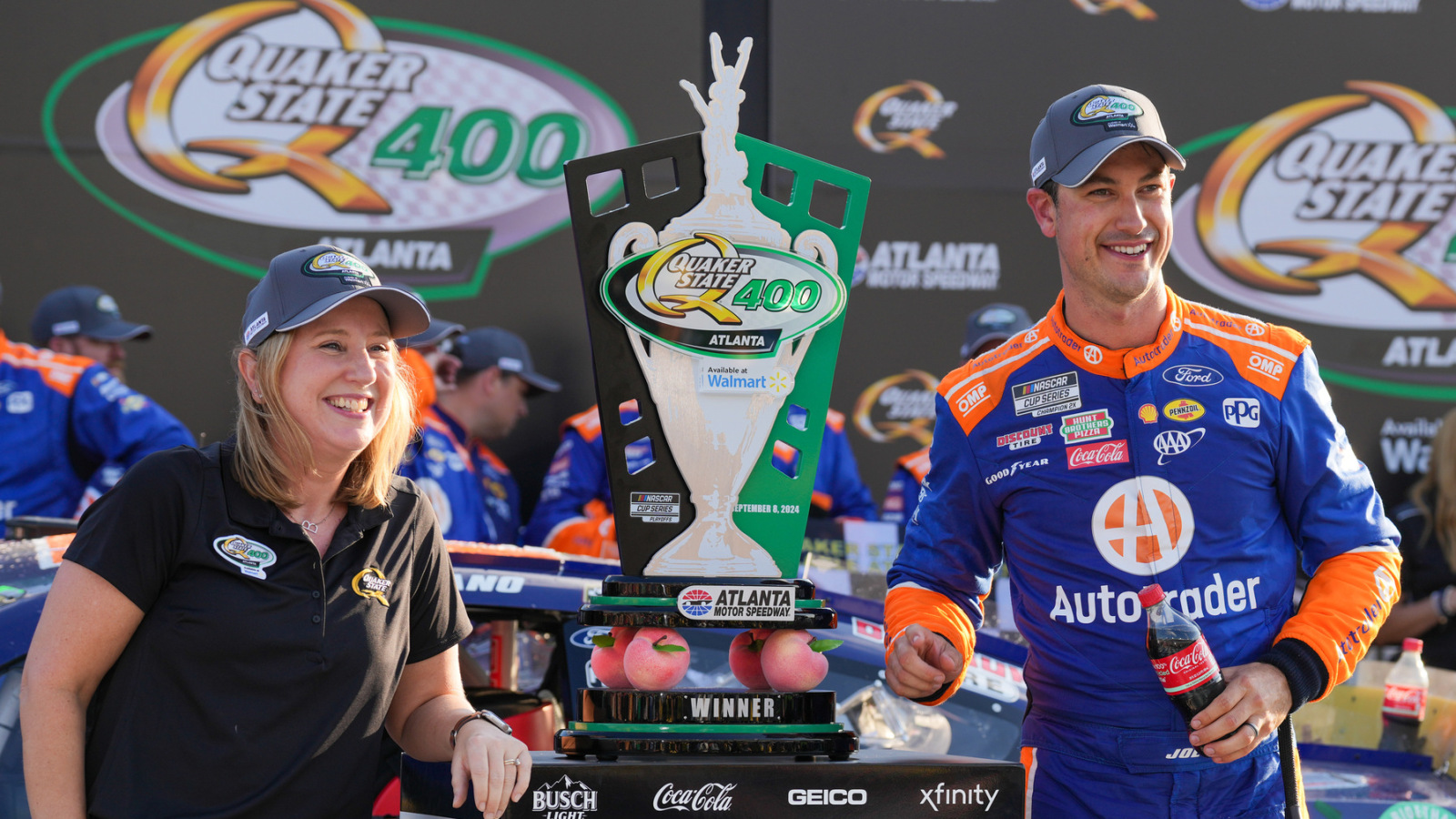 Logano proves why he's one of the best with clutch Atlanta win Yardbarker